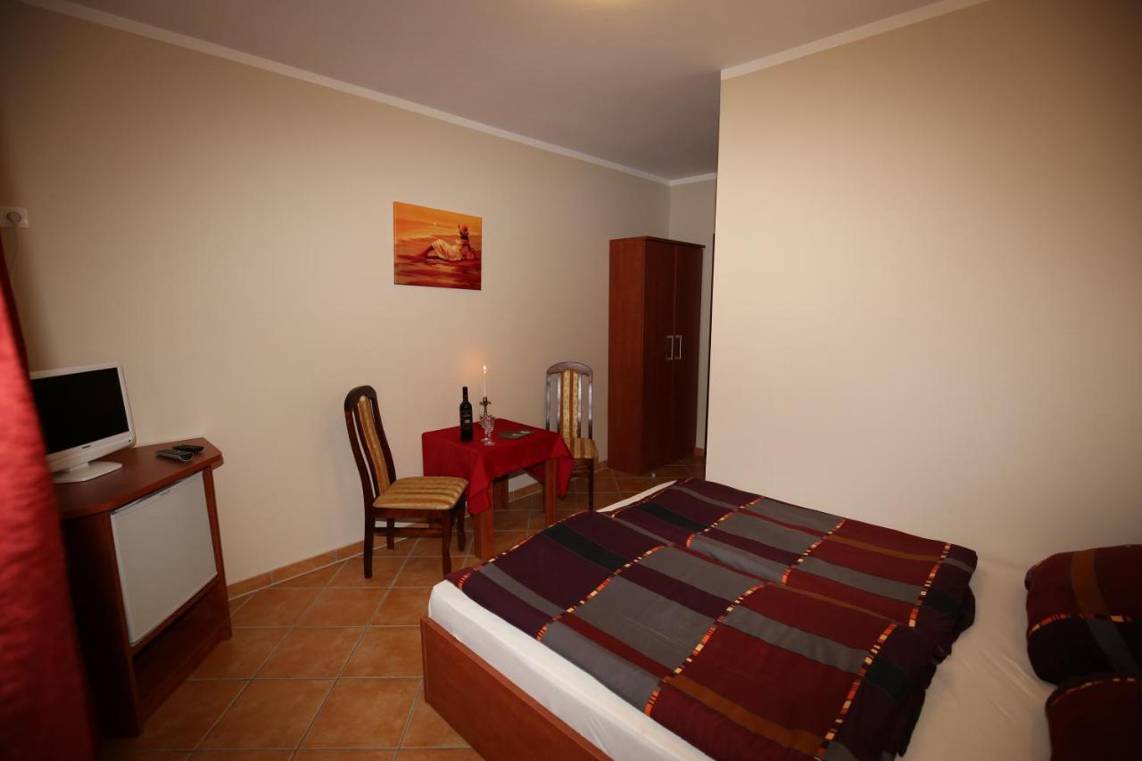 Eurobaltyk Bed & Breakfast Rewal Luaran gambar
